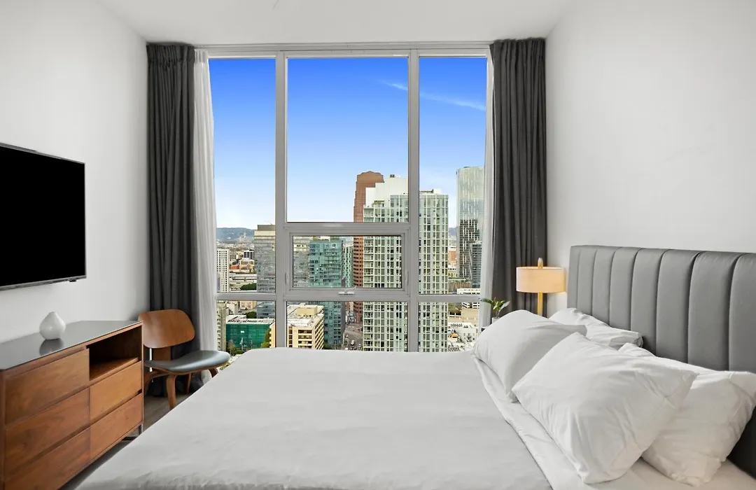 Level Los Angeles - Downtown South Olive-1
